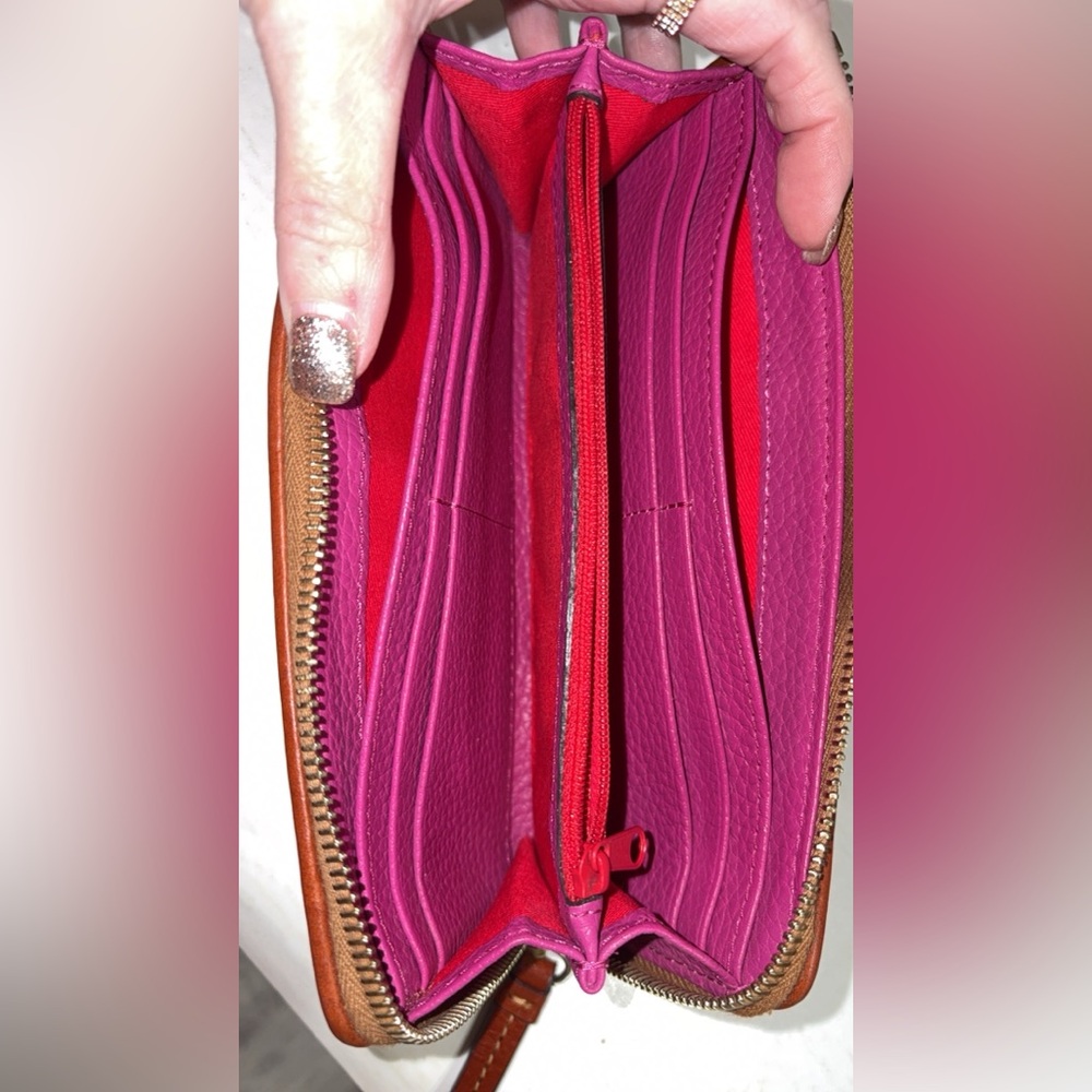 Dooney & Bourke Vintage Long Fuchsia Leather Wallet - Picture 10 of 14